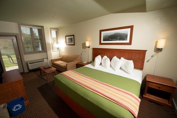 Peaks Of Otter Lodge Бедфорд Экстерьер фото